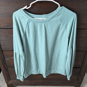 Knox Rose Lightweight Sage Green Raglan Sweatshirt